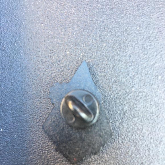 Skull pin  *3 pins for $12* - Picture 2 of 2